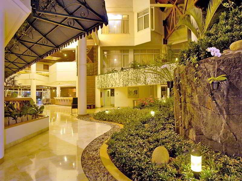Hotel Santika Bandung Zewnętrze zdjęcie